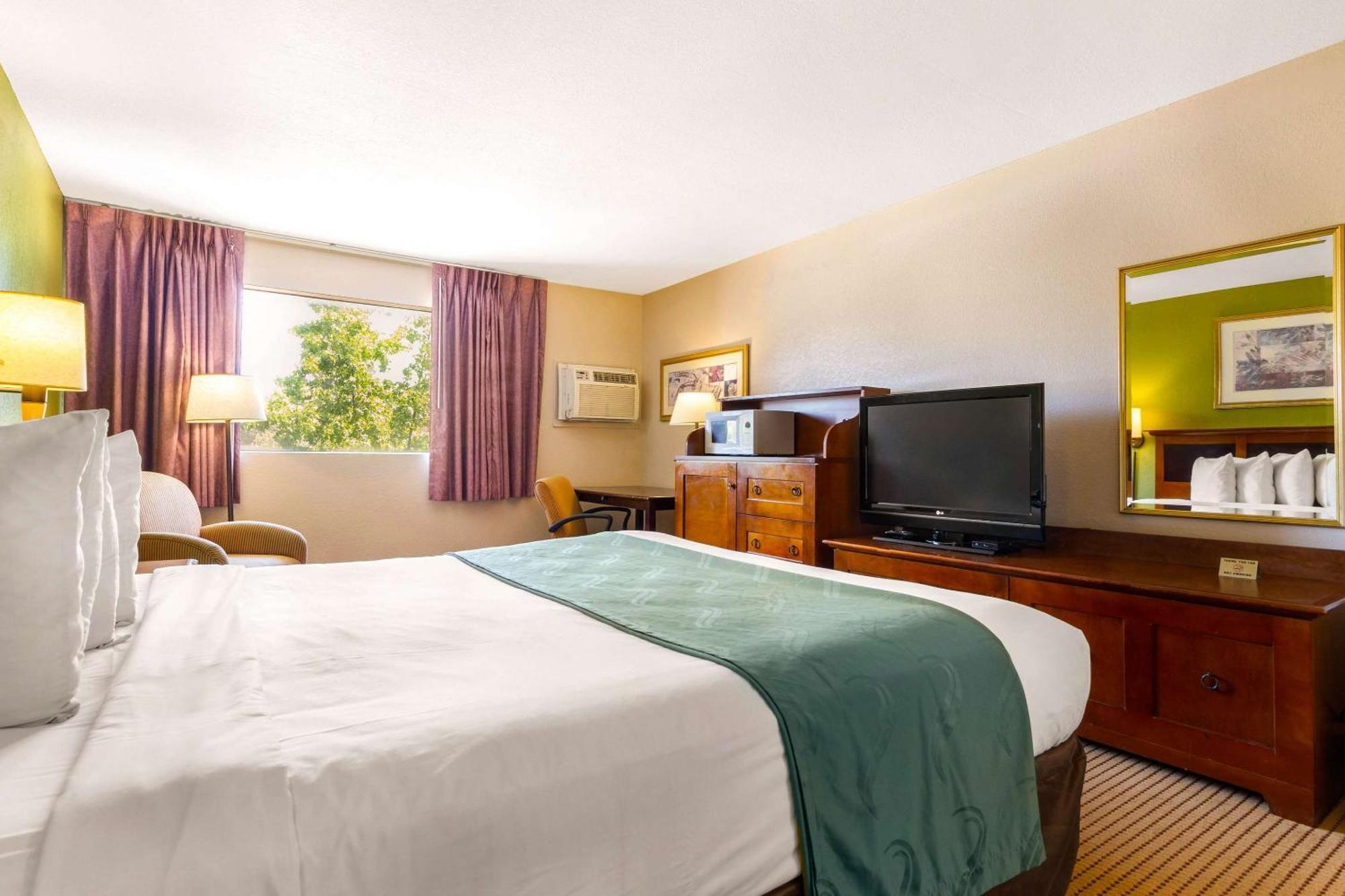 Rodeway Inn Auburn Luaran gambar